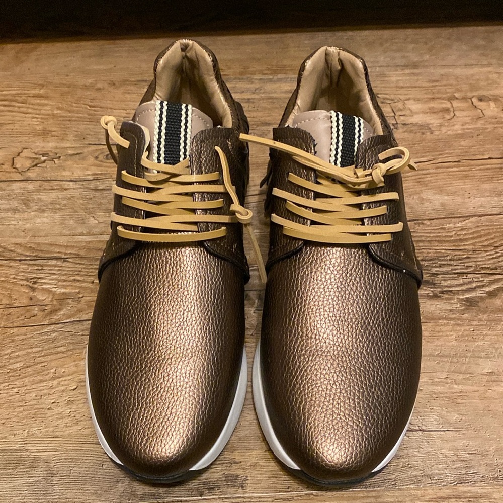 NIB Shu Shop Pepa Fringe Sneakers Size 8.5